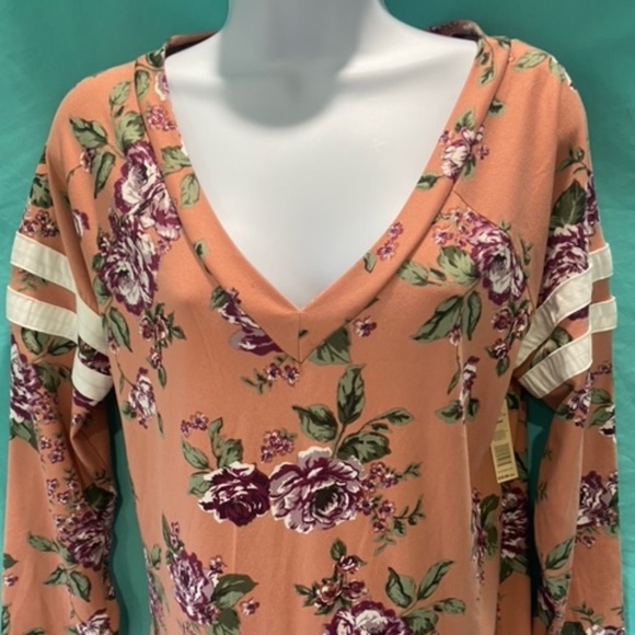 Long Sleeve Floral Dress - Picture 8 of 14